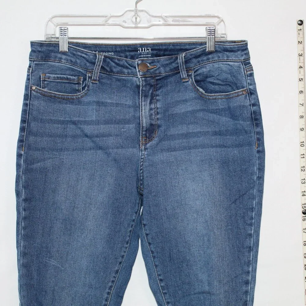a.n.a. mid-rise medium wash denim jeggings frayed ankle hem distressed knees 14 - Picture 2 of 5